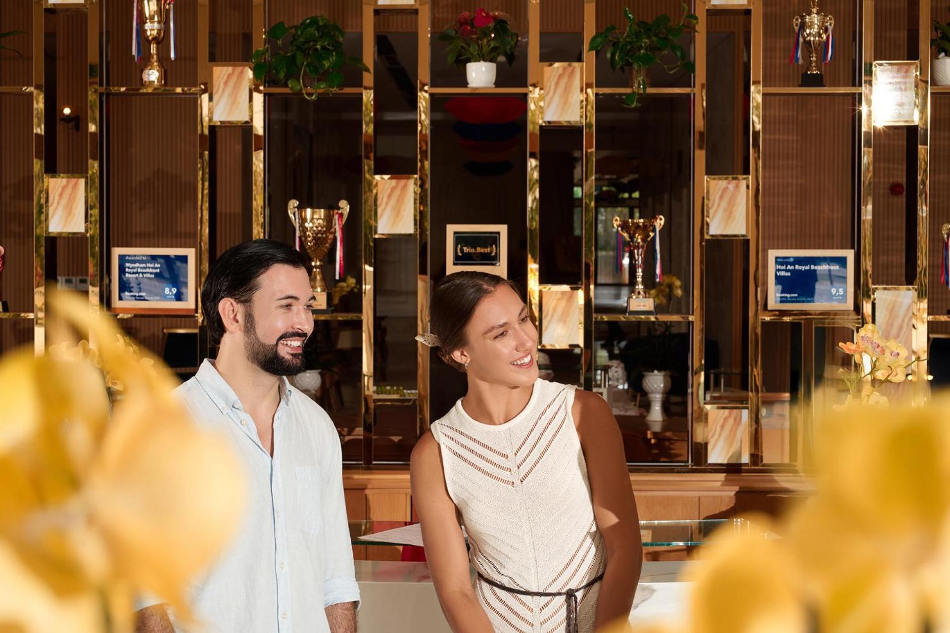 Wyndham Hoi An Royal Beachfront Resort & Villas מראה חיצוני תמונה