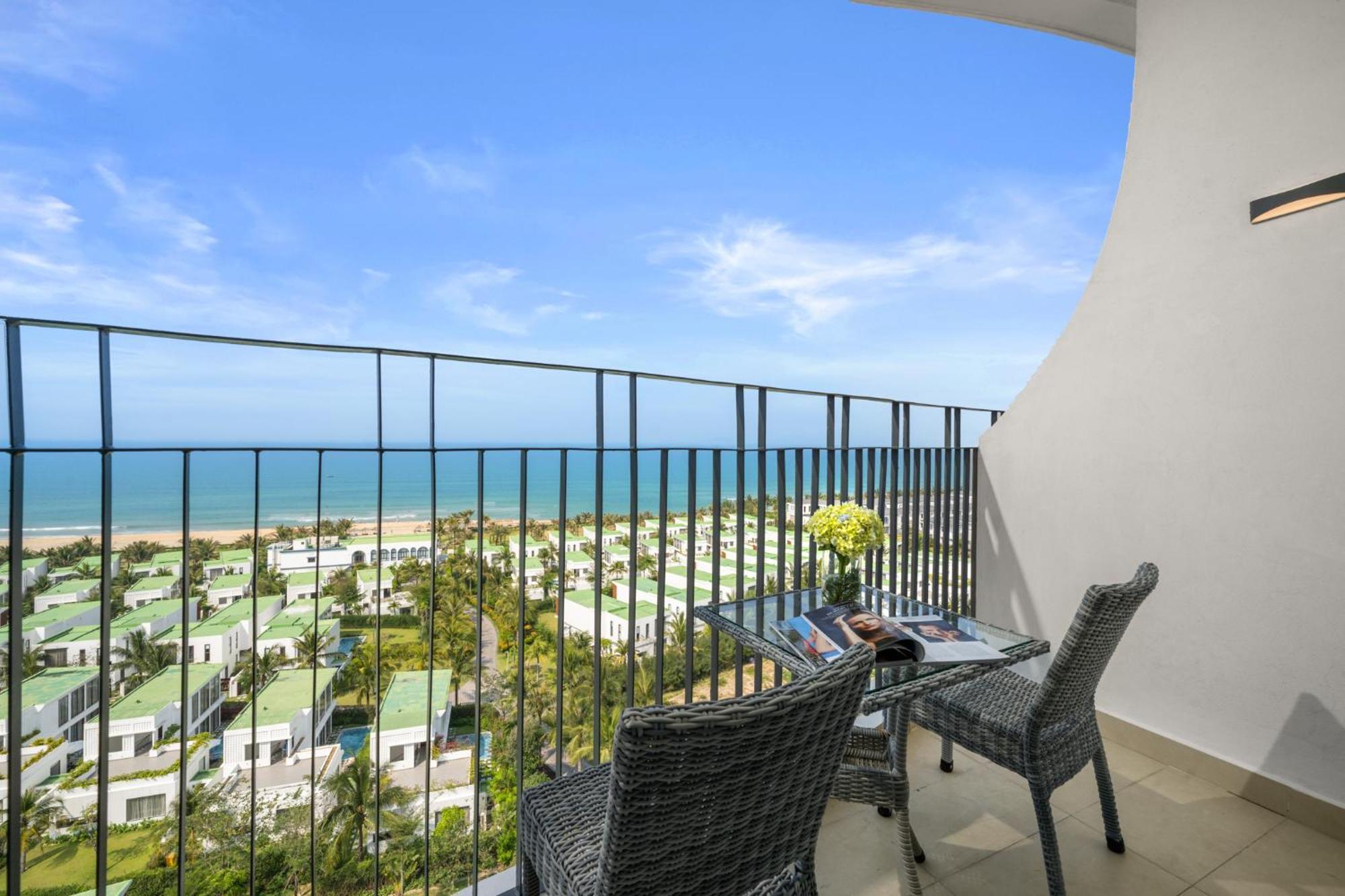 Wyndham Hoi An Royal Beachfront Resort & Villas מראה חיצוני תמונה